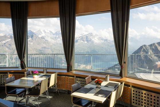 Restaurant Piz Nair 10 000 Feet